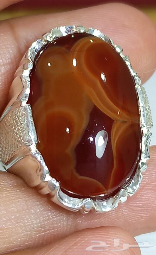 A Yemeni agate ring, crimson like the sea of saffron632225530071051116