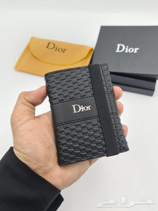 Luxurious men's wallet.63222567544193113