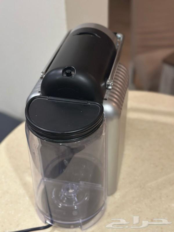للبيع آلة قهوة Nespresso Zenius أداء احترافي (مستعملة)63222542023939114