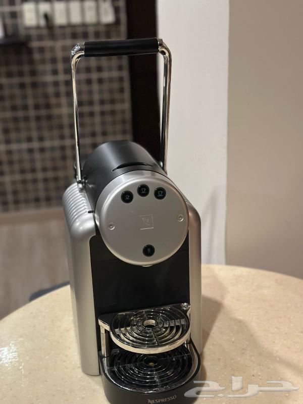 للبيع آلة قهوة Nespresso Zenius أداء احترافي (مستعملة)63222542023939113