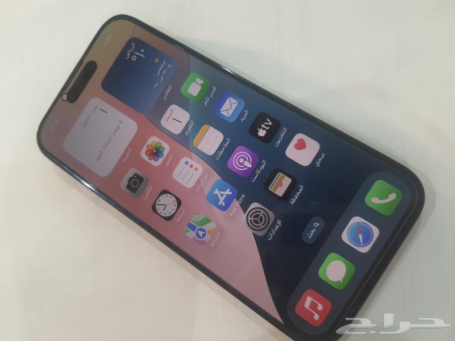 ايفون 15برو بالكرتون والشاحن بطاريه 92 ومساحه 12863219546642178113
