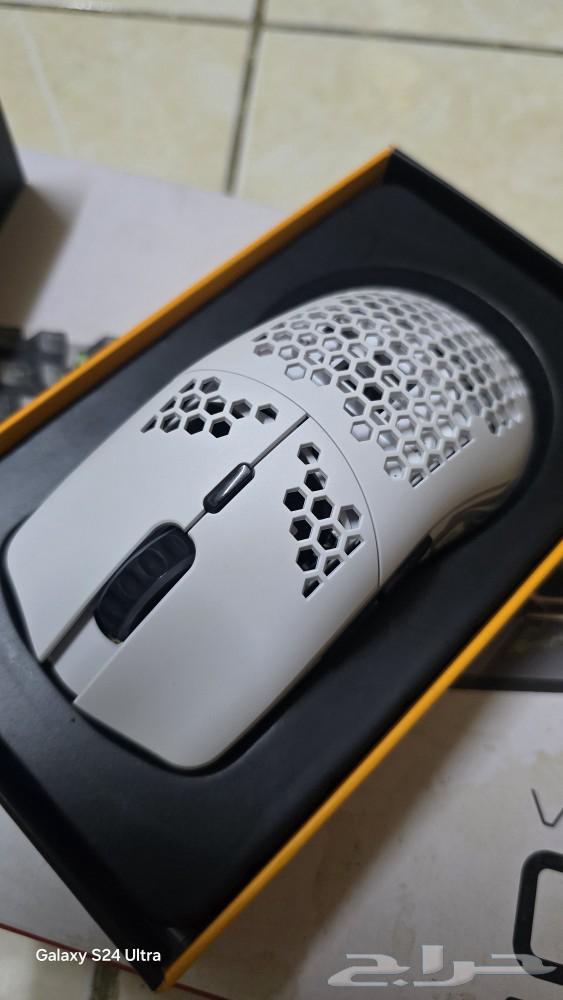 Glorious Model O mouse and MSI keyboard63220549714818111