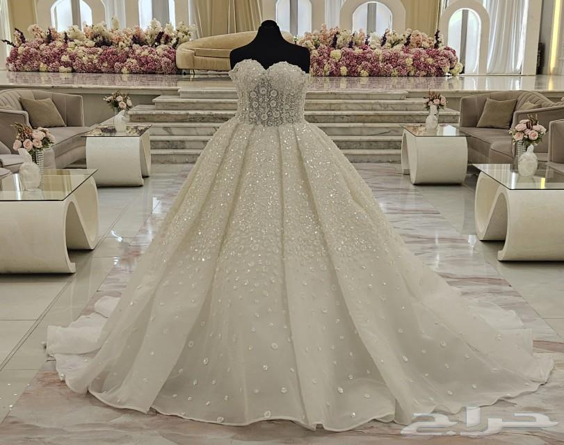 Bride dress  
Bride suit  
Wedding dress63220044517635111