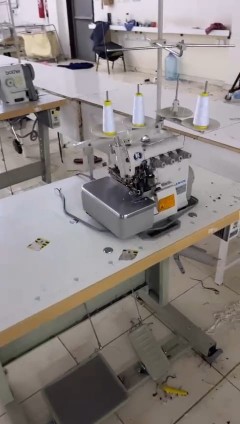 مكاين خياطة واوفر عدد 30 مكينة63008751245059111