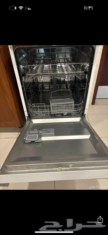 Media dishwasher63217552057602111