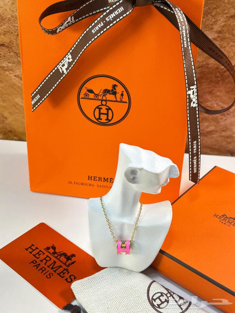 Discover elegance and luxury with the luxurious Hermès necklace63216081584003111