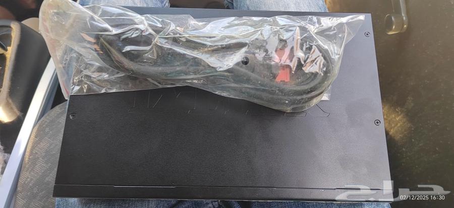 24 port gigabit switch  Dlink  Not used  brand new.63221073902722112