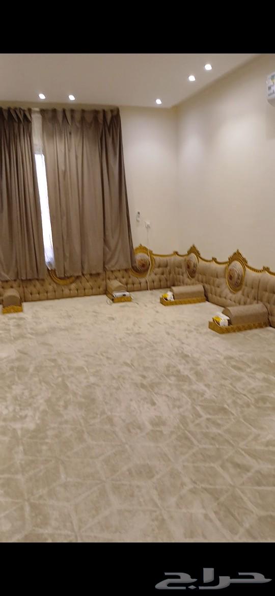 مجلس رجال 4 6نظيف مع ستاره وطاوله تلفزيون 1000 ريال63214624660609112