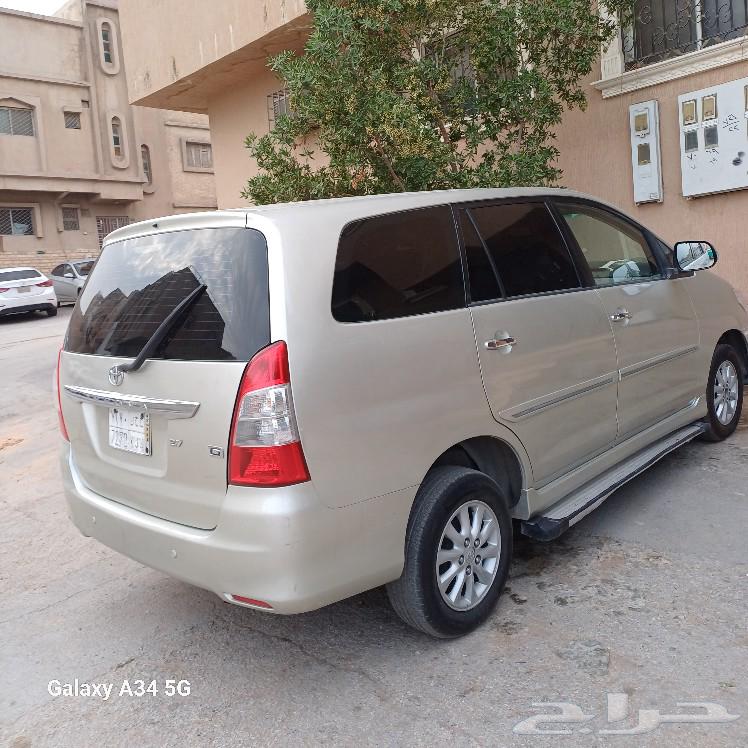 EX   TOYOTA INNOVA CAR 2014 MODEL Gair Automatic car is good63327130853249112