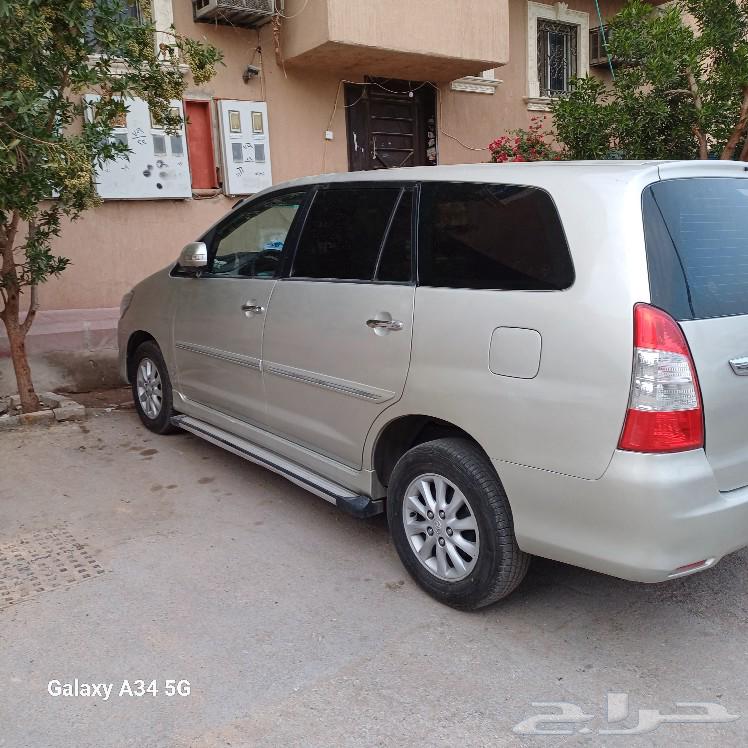 EX   TOYOTA INNOVA CAR 2014 MODEL Gair Automatic car is good63327130853249113