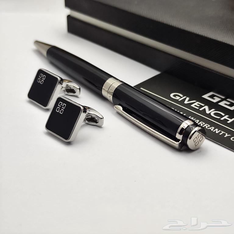 Pen and your backpack, Gucci63217573143426113