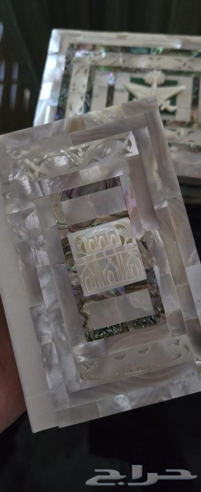A box of mother-of-pearl, and a Quran from over 40 years of Saudia Airlines flights.63211622293249112