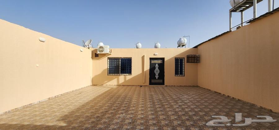 مجموعه استراحات للايجار غياض مجدده 1400 ريال شامل الكهرب63008940411139113