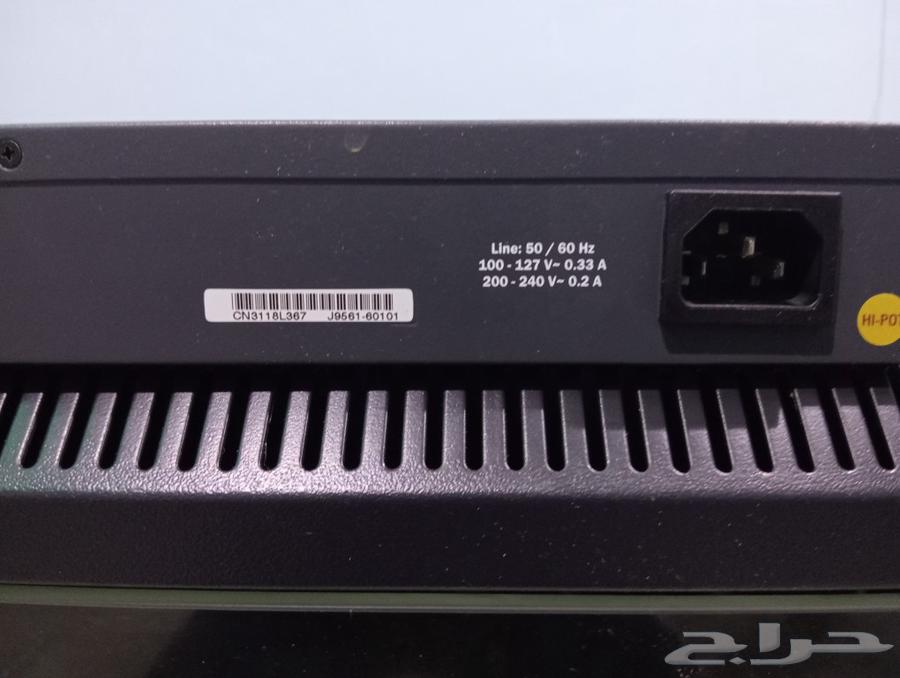 Switch for distributing internet and telephone lines, and there are 9 illuminated decorative panels.63210050892930112