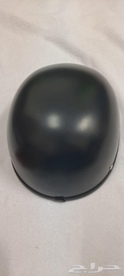 Helmets fiber with new inner sponge, never used, price 70 SAR63209070641282112