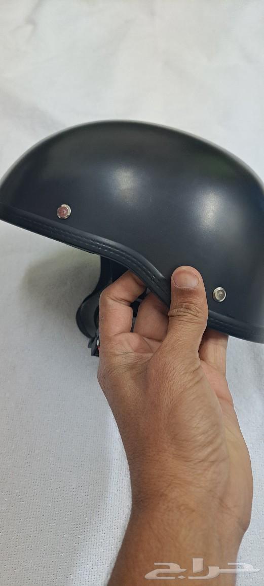 Helmets fiber with new inner sponge, never used, price 70 SAR63209070641282111