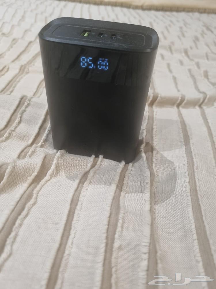 Premium 30,000 mAh portable battery, useful desktop power bank charger63208107324161114