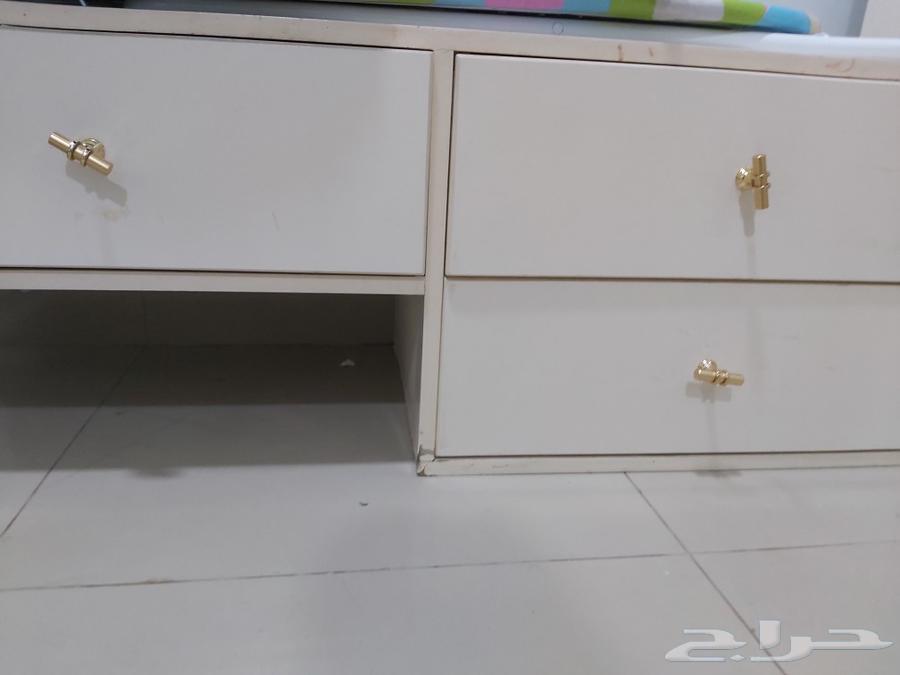 A complete bedroom63206092848130112