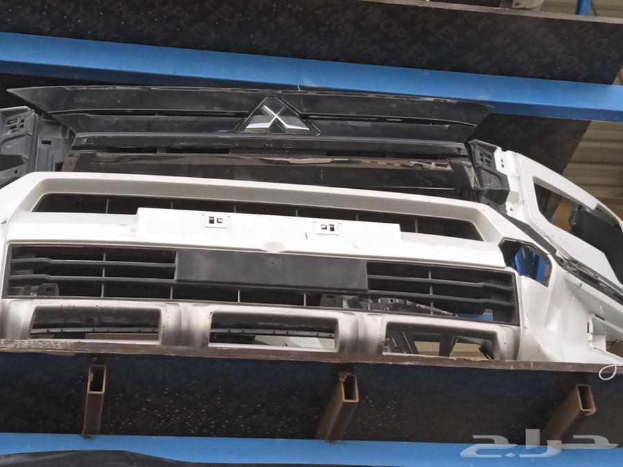 قطع غيار سيارات ميتسوبيشي باجيرو واكسباندر63314277829250112