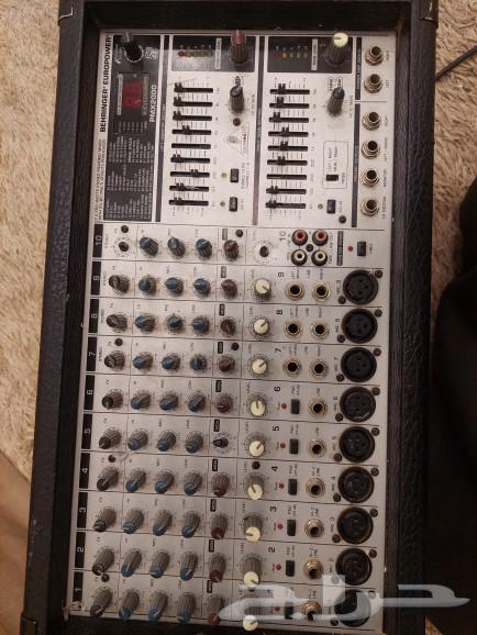Boxer device, sound distributor and amplifier63208122388994111
