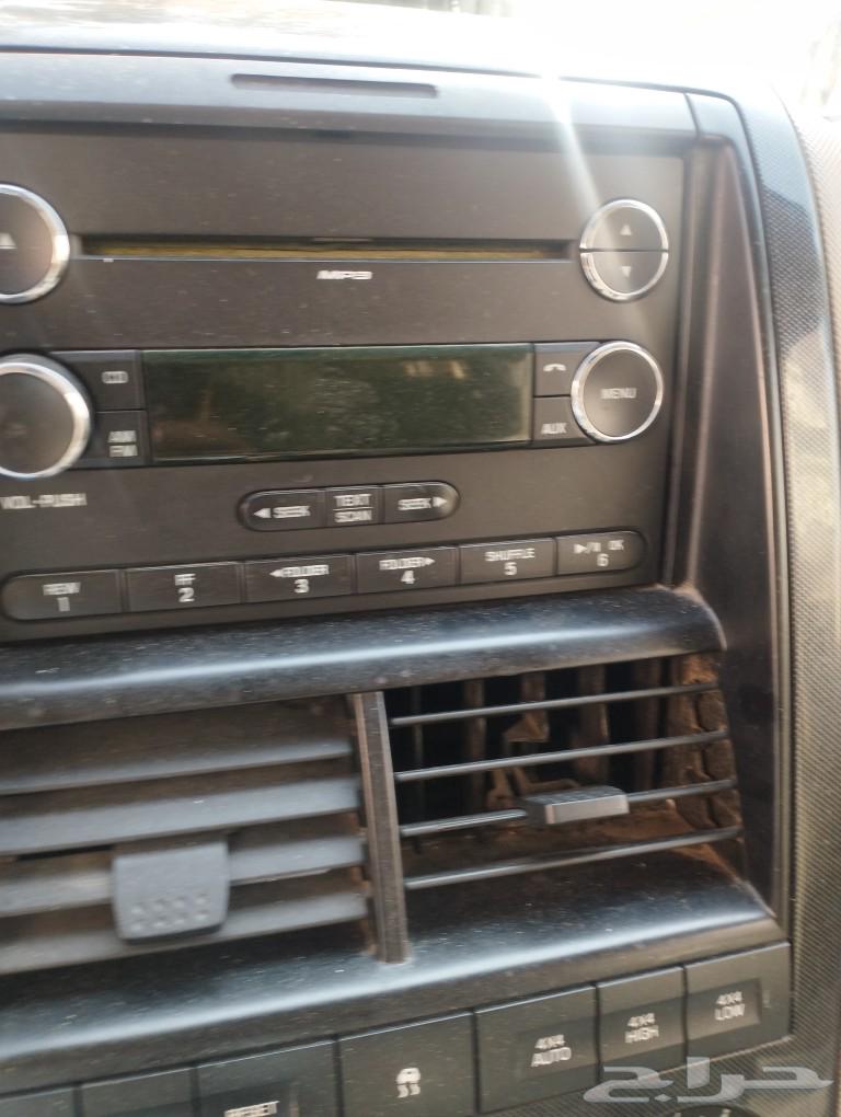 Ford Explorer 2011 radio633157297912331127