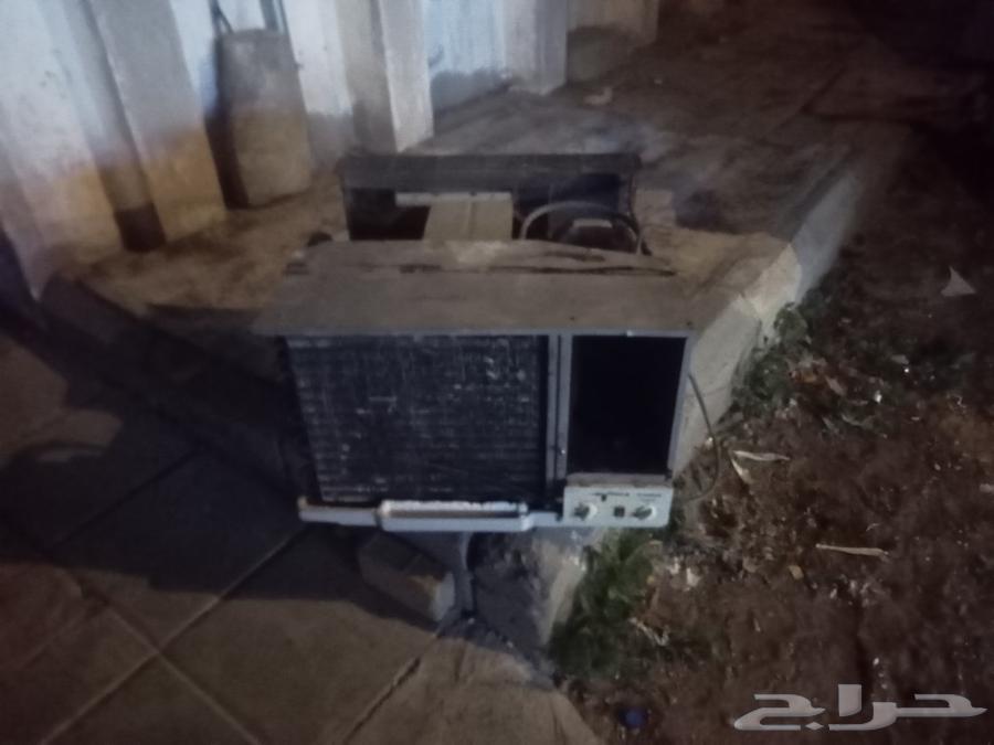 18 capacity air conditioner, size 18, working, price 350, 350 final offer63249992520577113