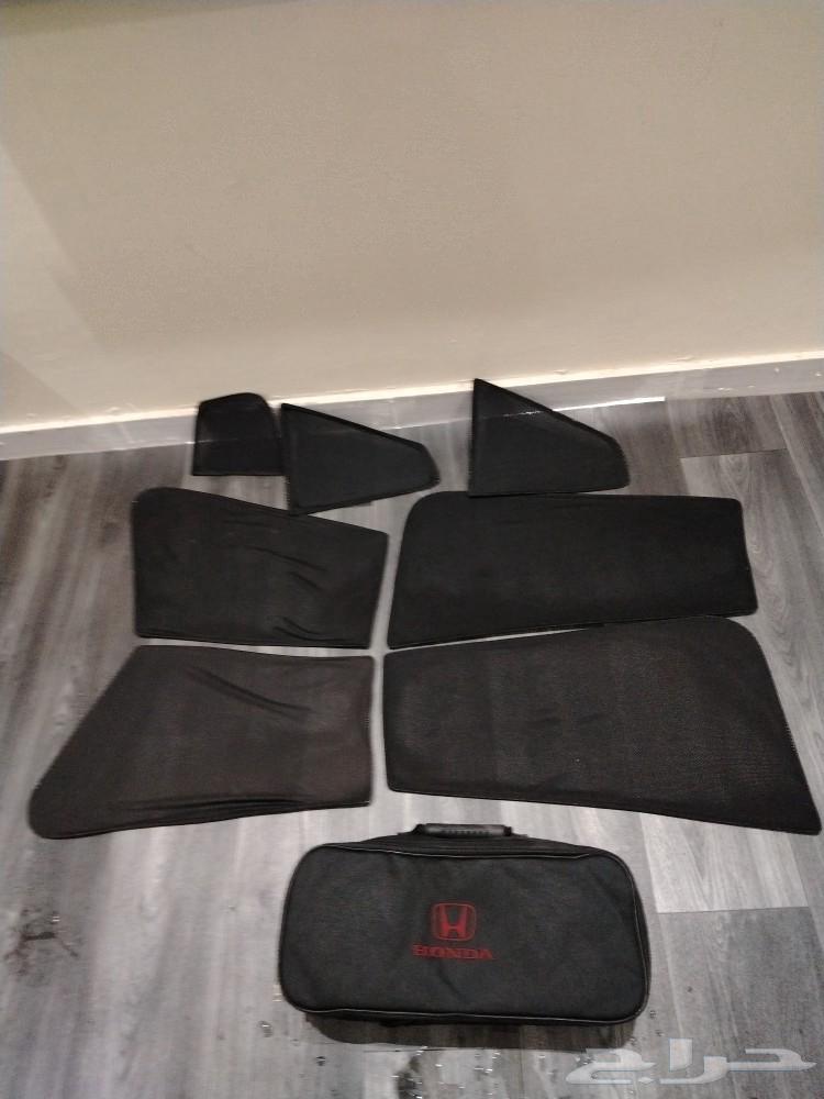 Selling 2017 Honda Accord tires with the vehicle's rear trunk.634130100628501115