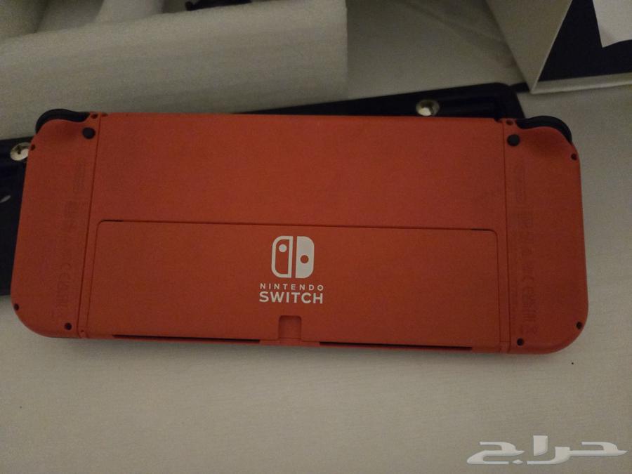 Nintendo Switch with unique simple usage and two games63205568354561113