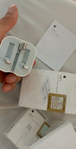 Original Apple accessories, charger head, earphones, charging cable, cable, computers of the Arabs63206120360962113