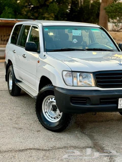 Toyota Land Cruiser G model 200063309920662787111