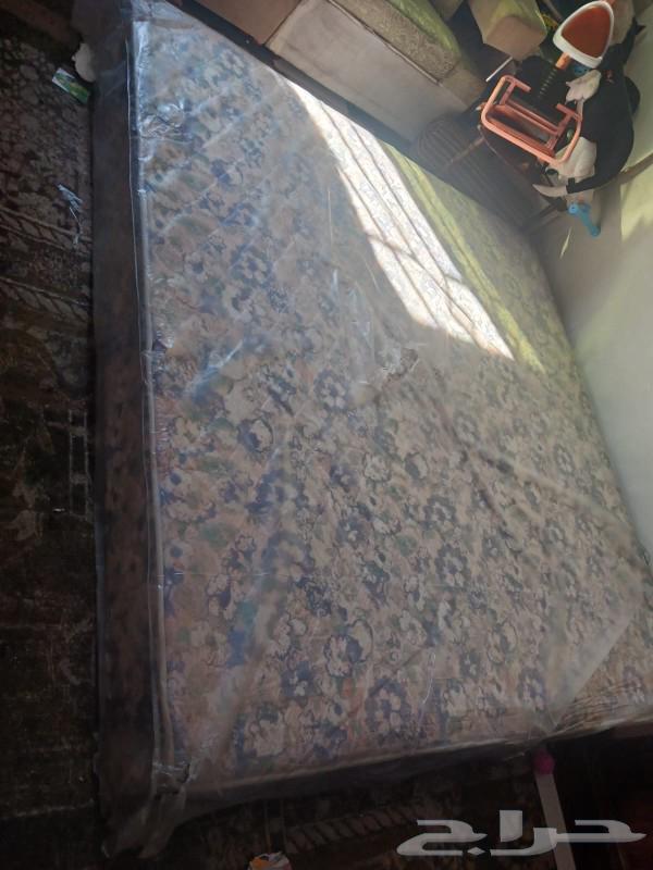 Grandpa, the bed replacement without a mattress means the same bed.63204549709569111