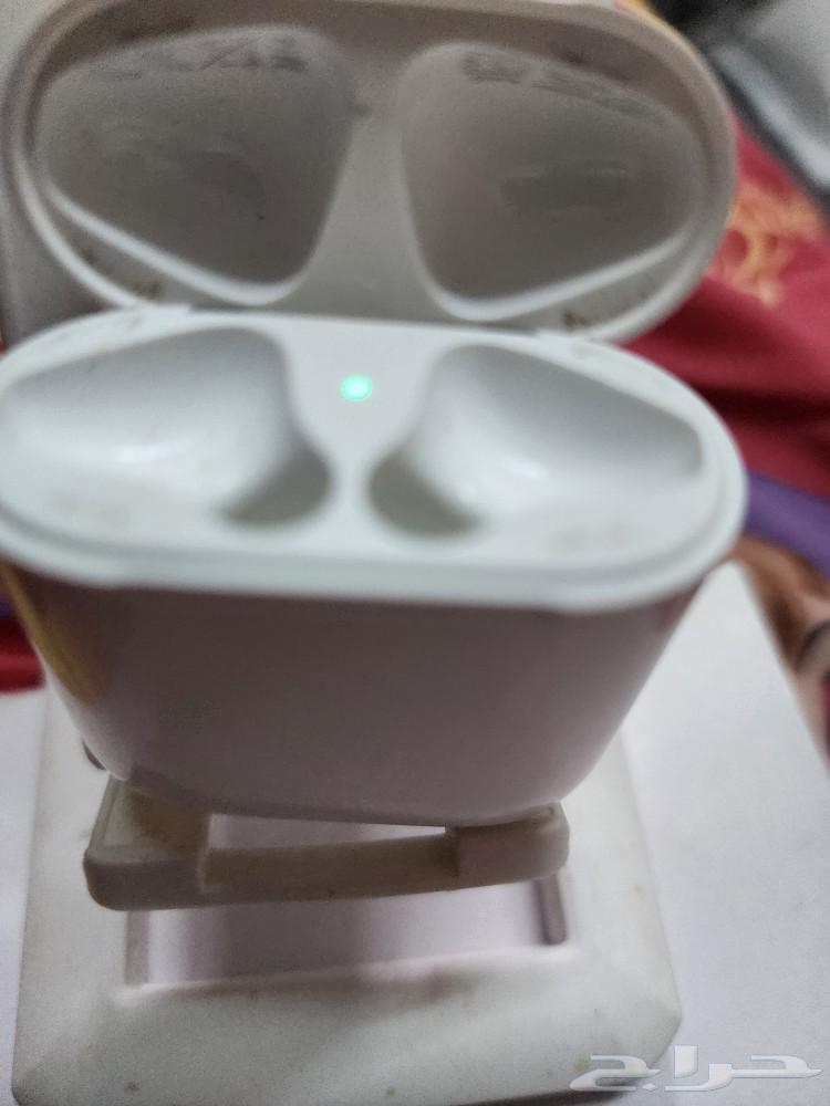 Apple AirPods 2nd generation, brand new, nothing wrong with it. Price 40063205084770562112
