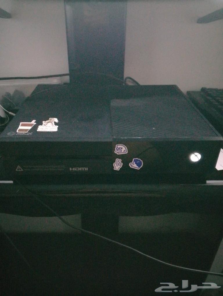 Xbox 1 is in good condition and working 100%, no defects at all63206119952641111