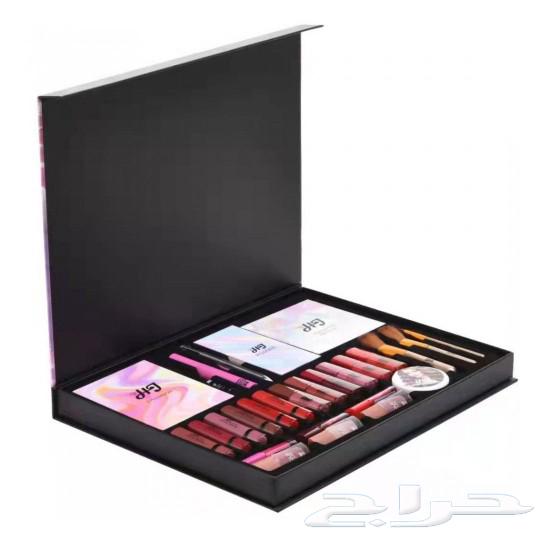 طقم ميكاب متكامل مع كريم اساس يدوم 24 ساعه63201383116035112