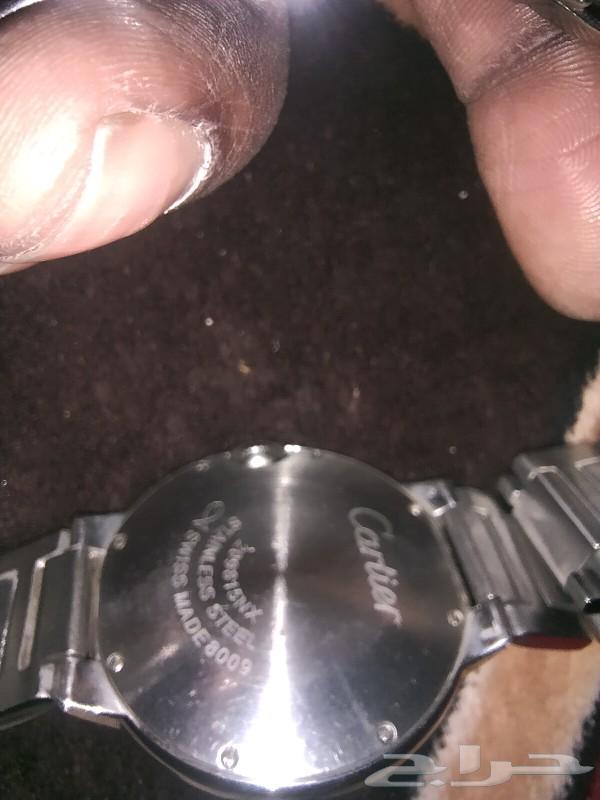 The 5G router is new and doesn't require a SIM card, price is negotiable. The watch is Cartier for men.63202920338179114