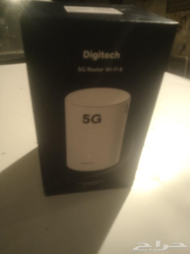 The 5G router is new and doesn't require a SIM card, price is negotiable. The watch is Cartier for men.63202920338179111