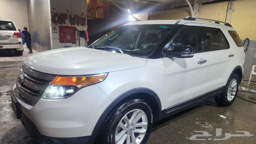 Clean Explorer XLT trim and opening model 201463303607561347111
