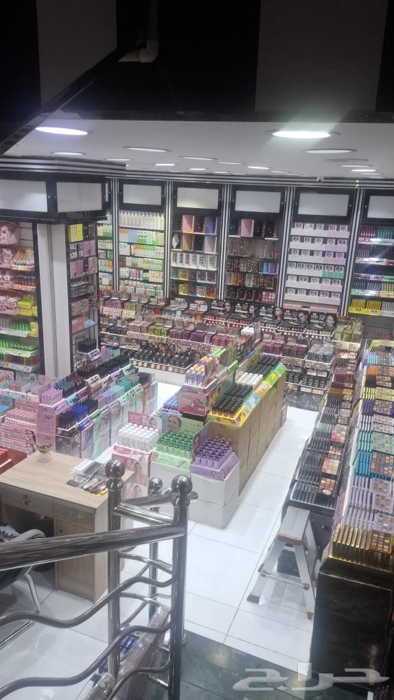 2 dozen beauty tools including Dina nail polish for 40 SAR with delivery63199340081921113