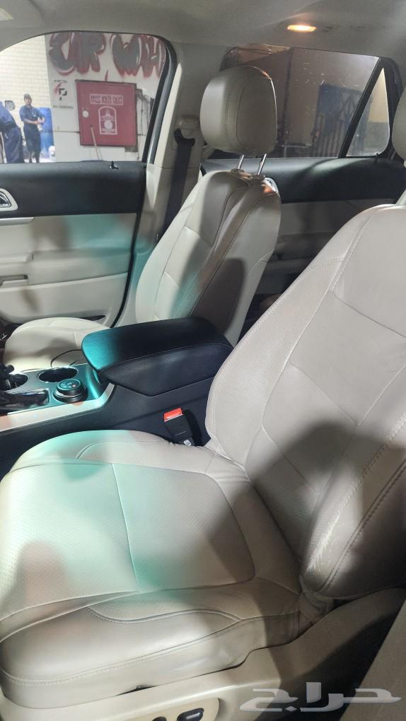 Clean Explorer XLT trim and opening model 201463303607561347113