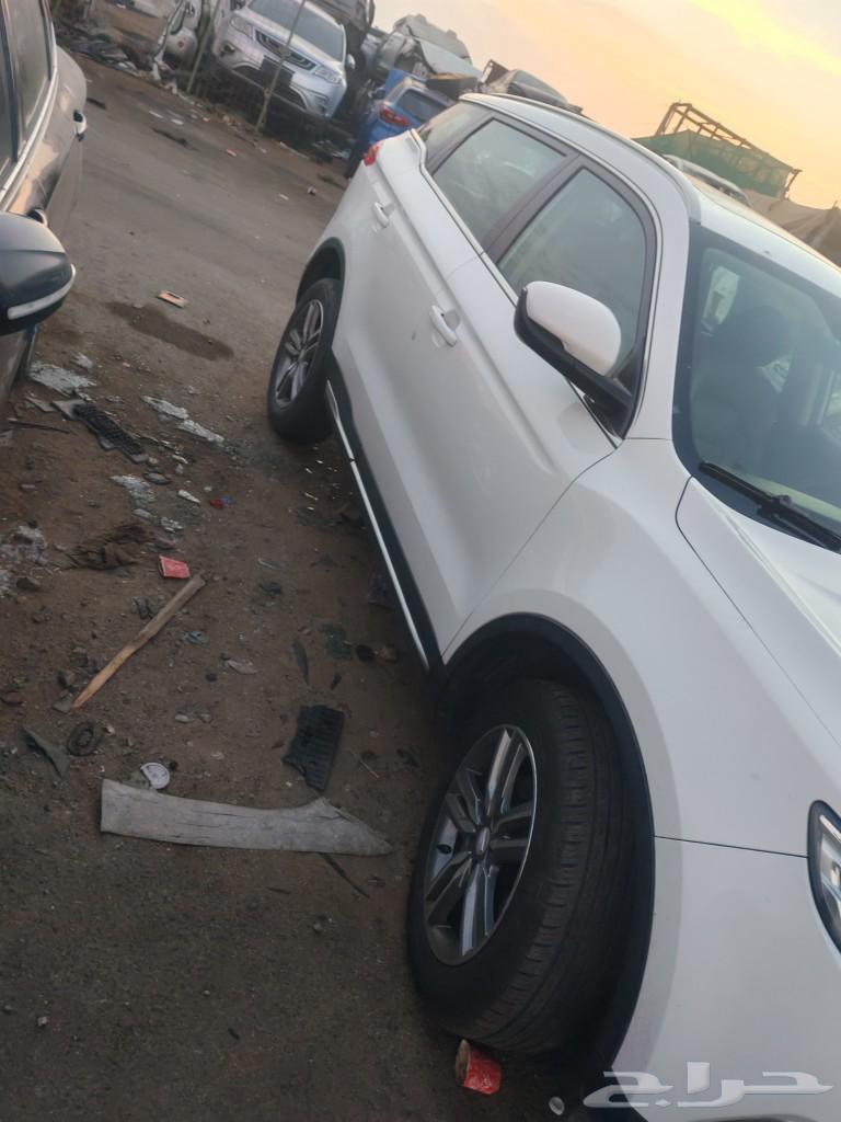 We have spare parts for Jeep Jili X7, double engine drive, available in our country.63298921274241111