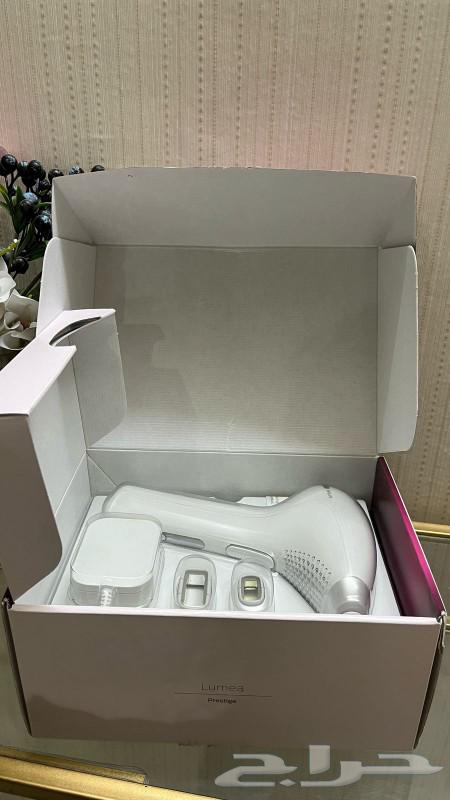 A body laser device. Philips company uses a single lens only once.63192303533826111