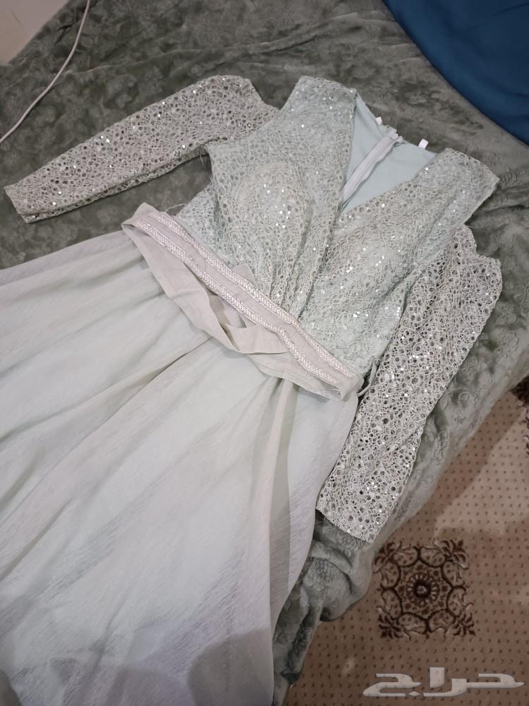Dress63195356247554112