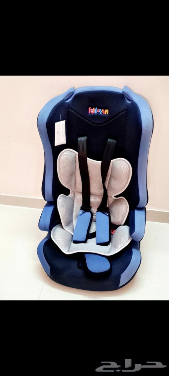 Clean used children's car seat for 100 SAR63187460484226111