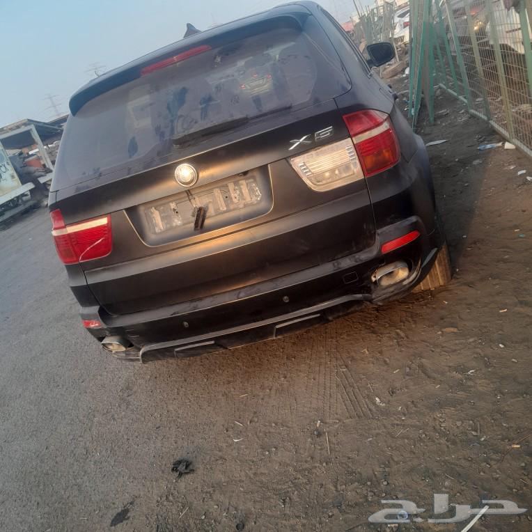 Dismantling Al-Hamdaneya for car spare parts BMW X5 2008 model63009392546563112