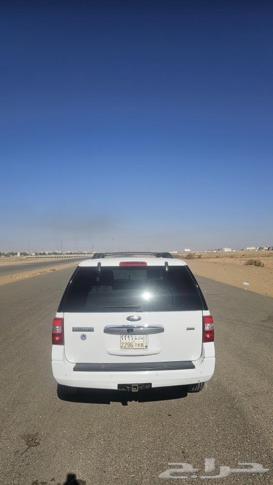 Ford Expedition 2012 half full without double63280549700994116