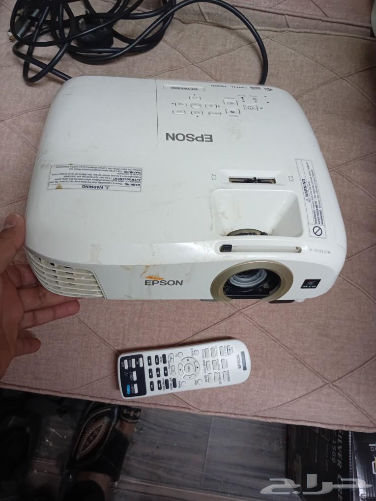 بروجكتور ايبسون 400 ريال بدون عيوب63184928442627111