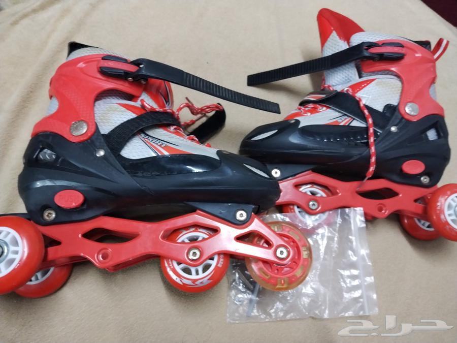 Trampoline and skating shoes63247984341889112