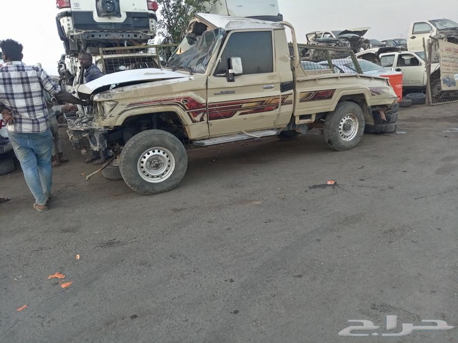 تويوتا شاص 2015 يوجد لدينا جميع قطع الغيار لي الشاص63408497465218111