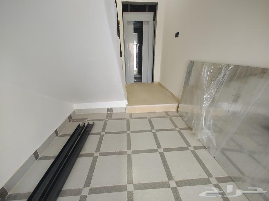 First floor sale, modern finish, car parking63008331459331112