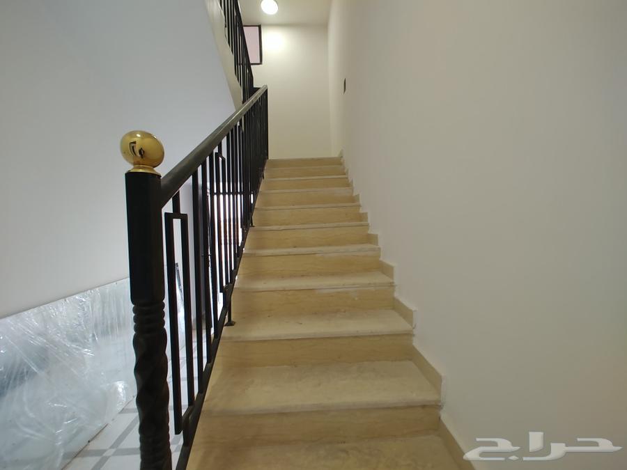 First floor sale, modern finish, car parking63008331459331113